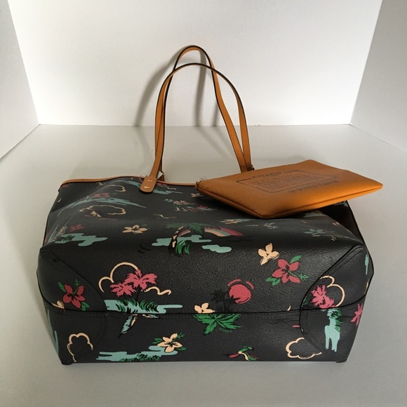 Coach Bags Coach Reversible City Tote Hawaiian Hawaii Print Poshmark